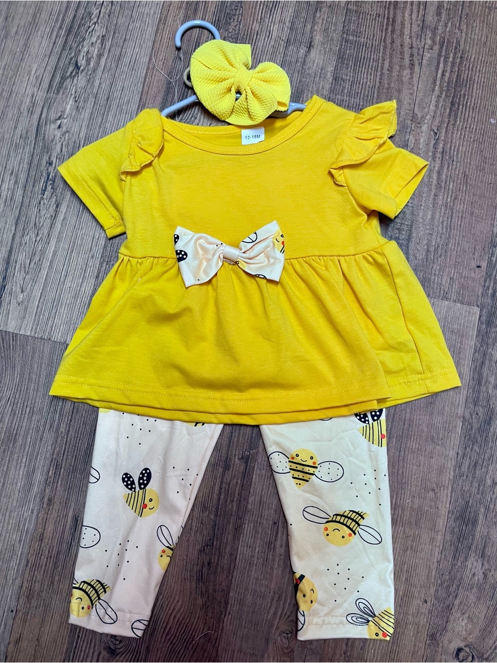 Yellow Baby Girl Top & Bee Leggings Set